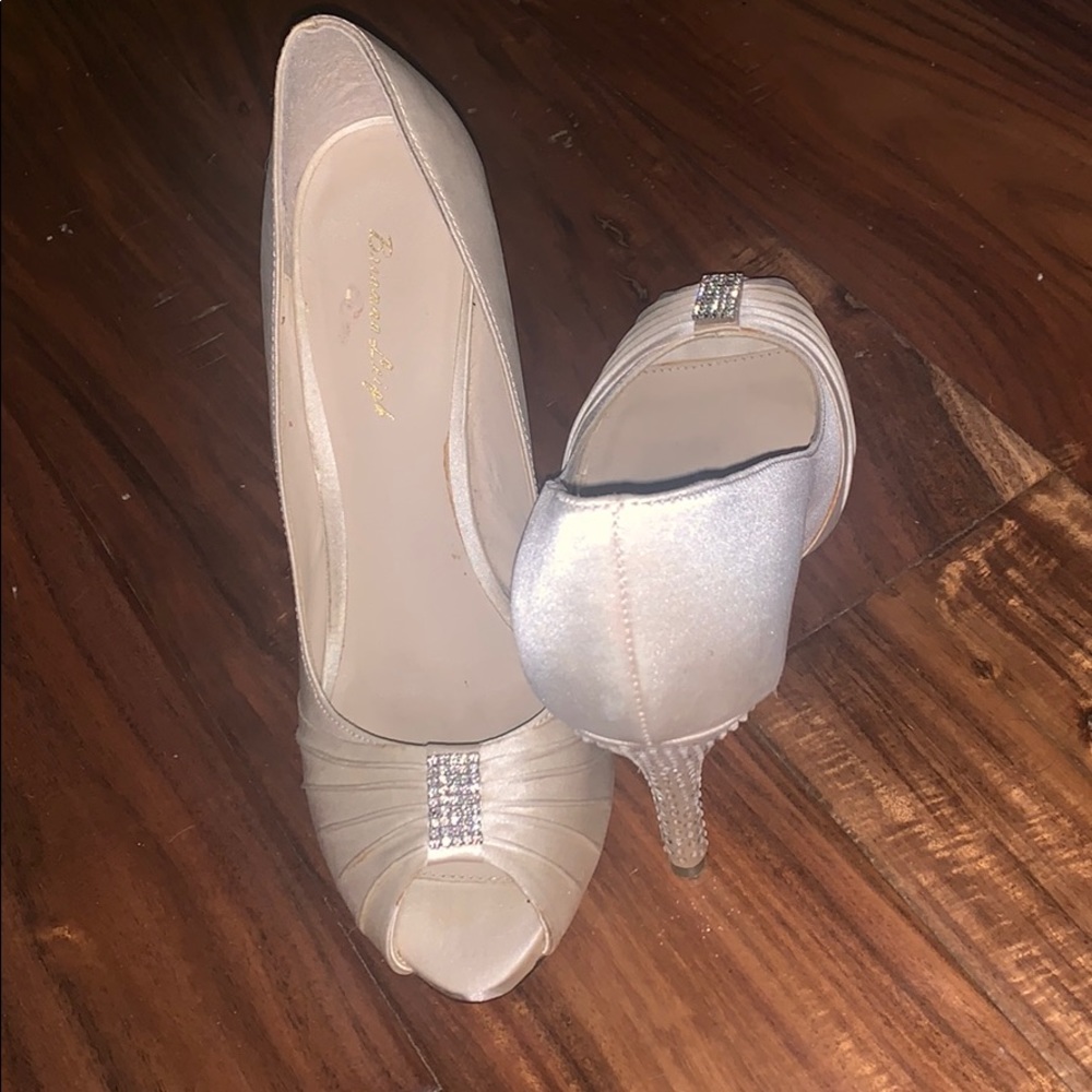 Wedding, formal shoes. Champaign color. Size 7.5